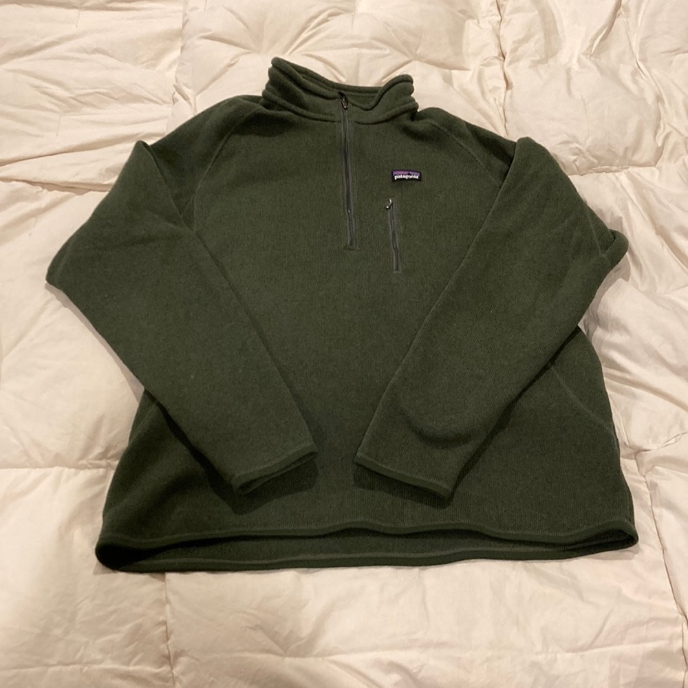 Patagonia quarter zip. Mens XL